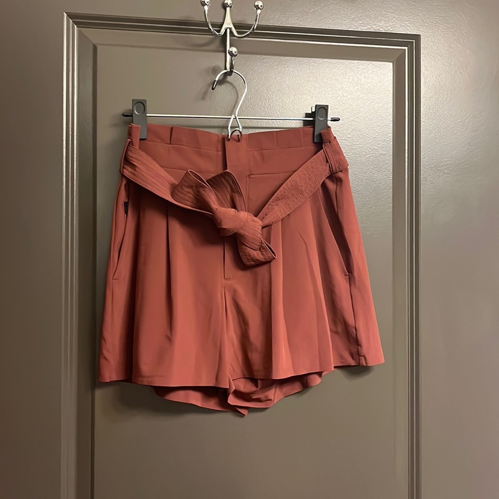 Athleta Skyline Short II